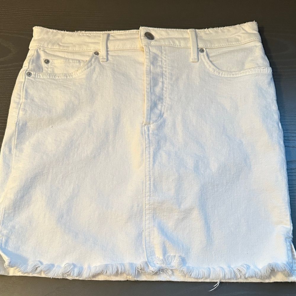 Joe's Jeans White Denim Skirt Size 26